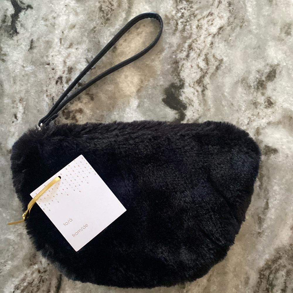 House of Harlow 1960 Faux Fur Wrislet Black Brand New